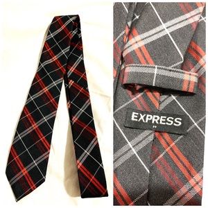 Express necktie